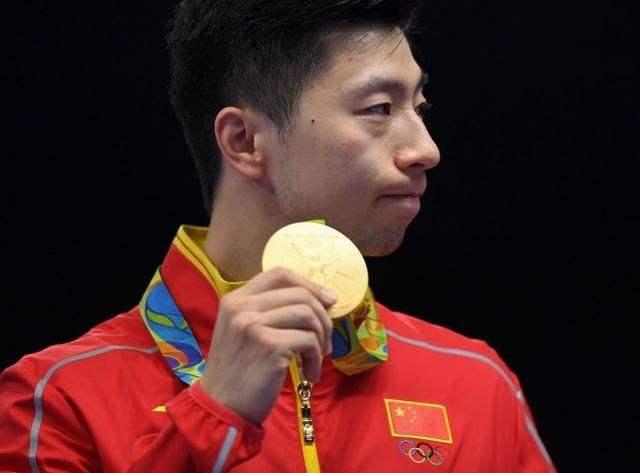 的球迷带来 的球迷带来