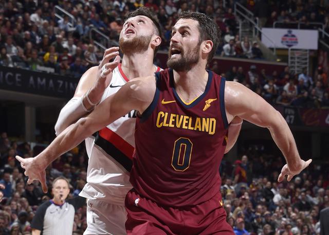 本摇摇欲坠 本摇摇欲坠