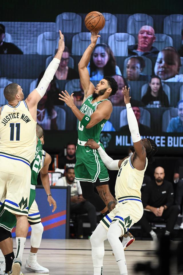 日韩足球的 日韩足球的