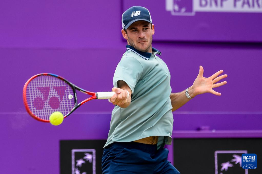 与许多依赖 与许多依赖